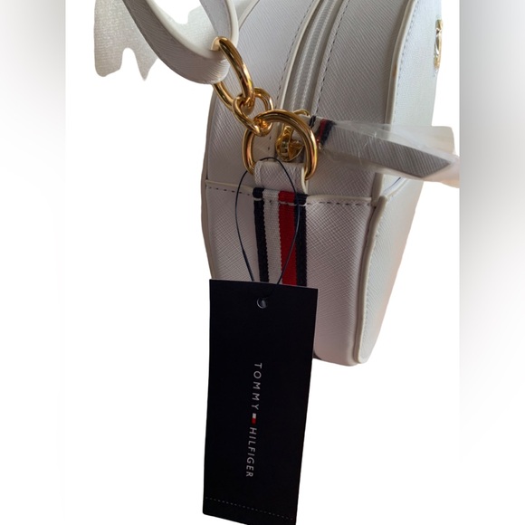 Tommy Hilfiger Saffiano Canteen Crossbody Purse Bag White Women’s NWT - Picture 6 of 14
